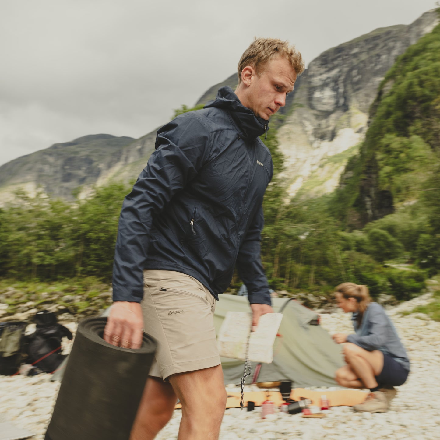 Bergans Rabot Windbreaker Jacket Men Navy Blue