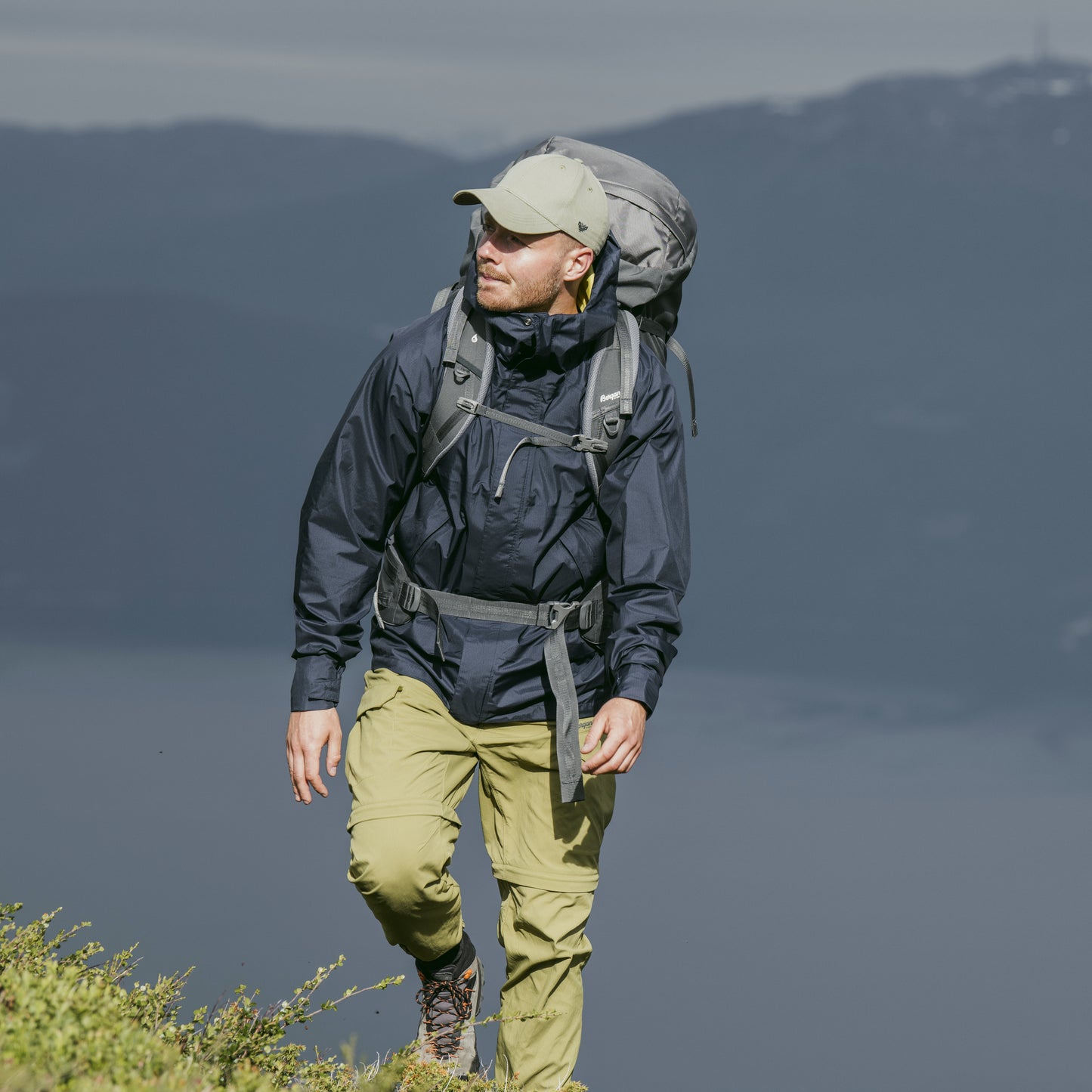 Bergans Trollhetta V5 95 Solid Dark Grey