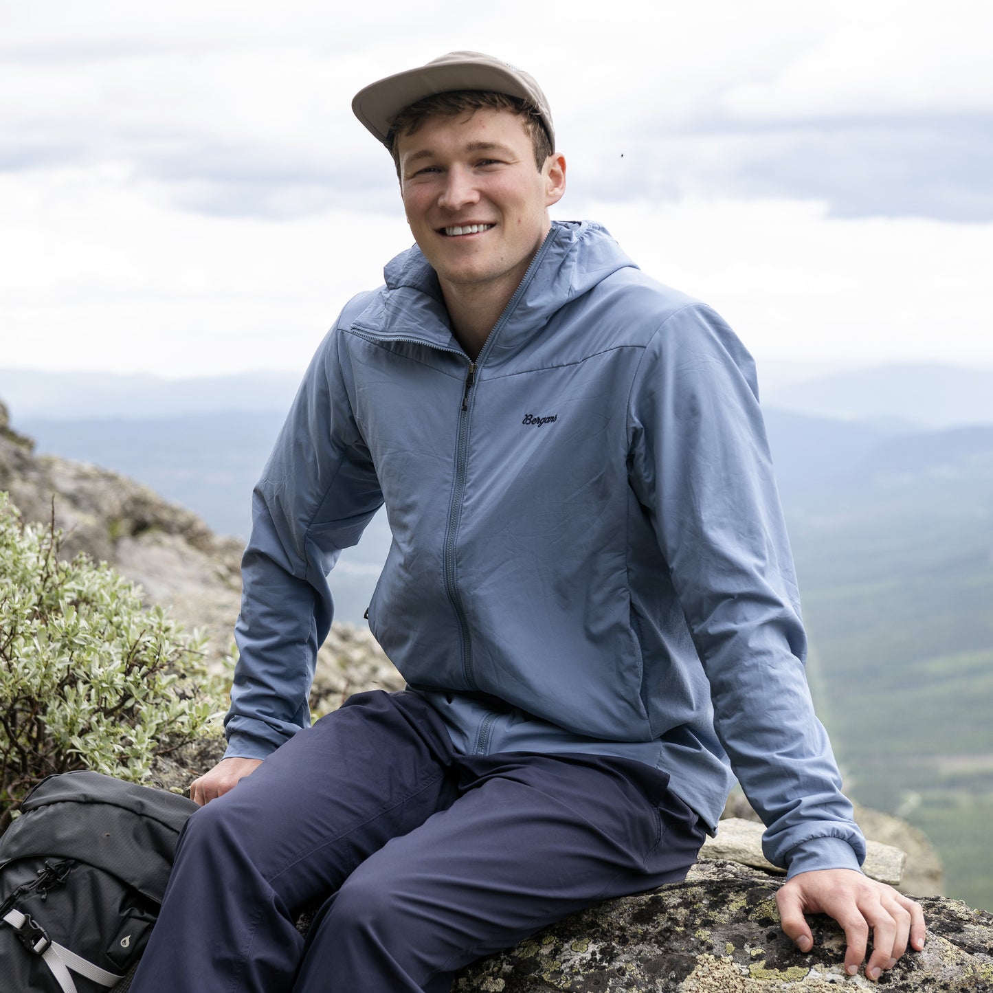 Bergans Holo Insulated Hood Jacket Men Elemental Blue