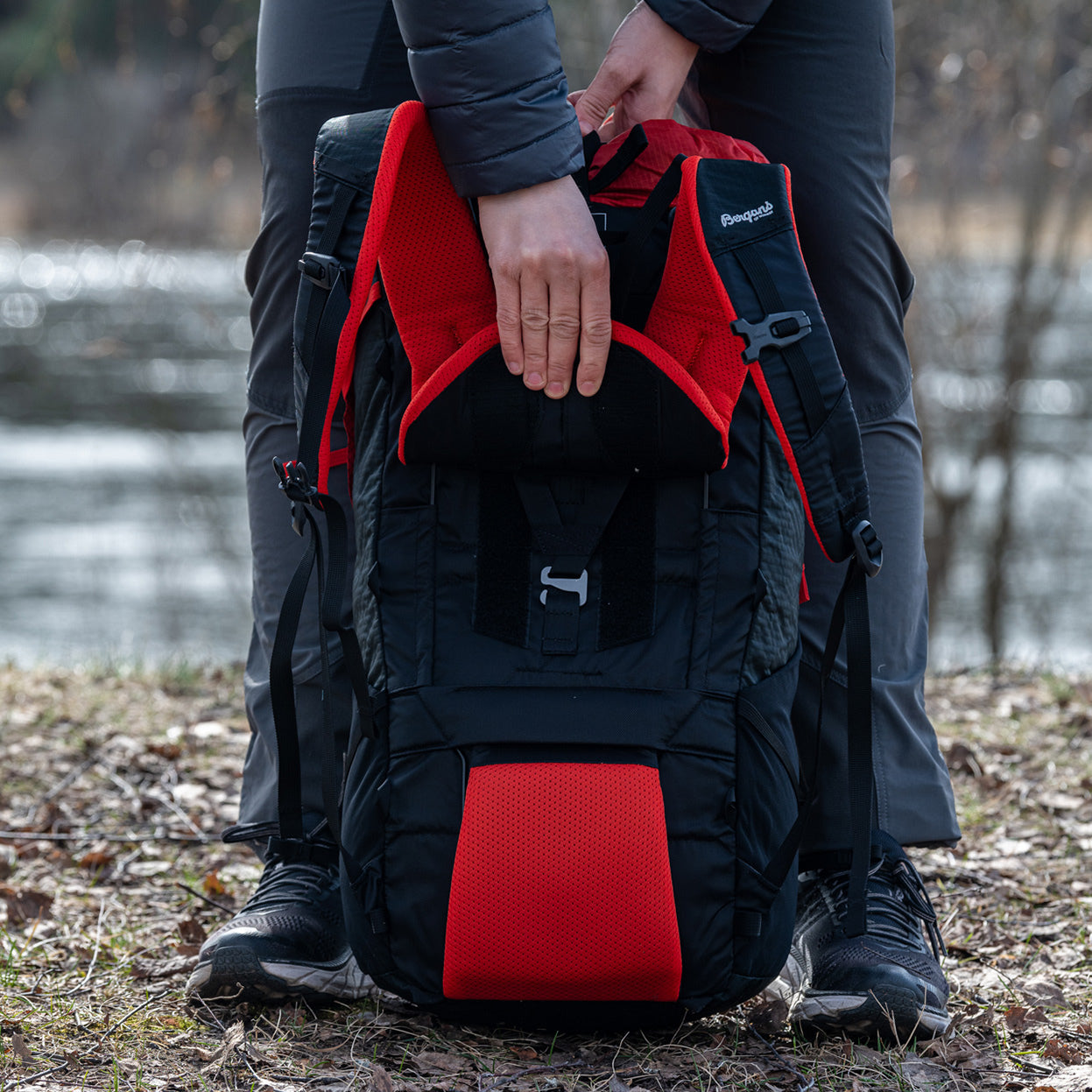 Bergans Helium V5 55L Red Sand