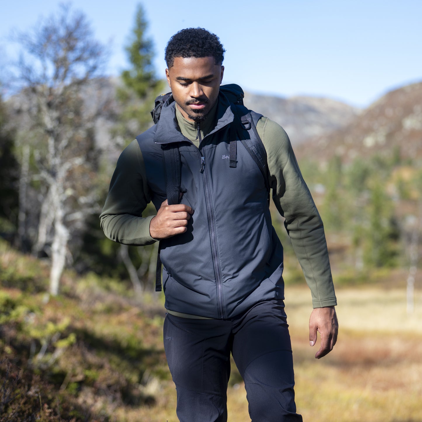 Bergans Holo Insulated Vest Men Dark Shadow Grey