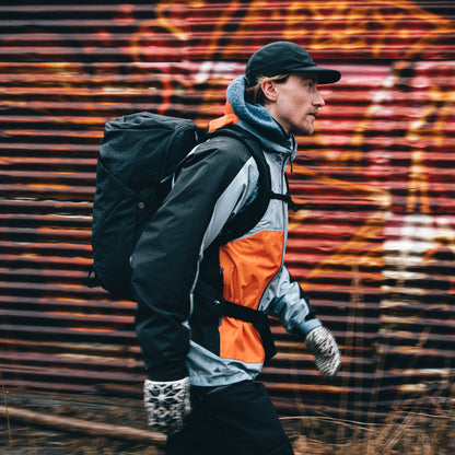 Bergans Vaagaa Daypack 26 M/L Black/Dark Shadow Grey