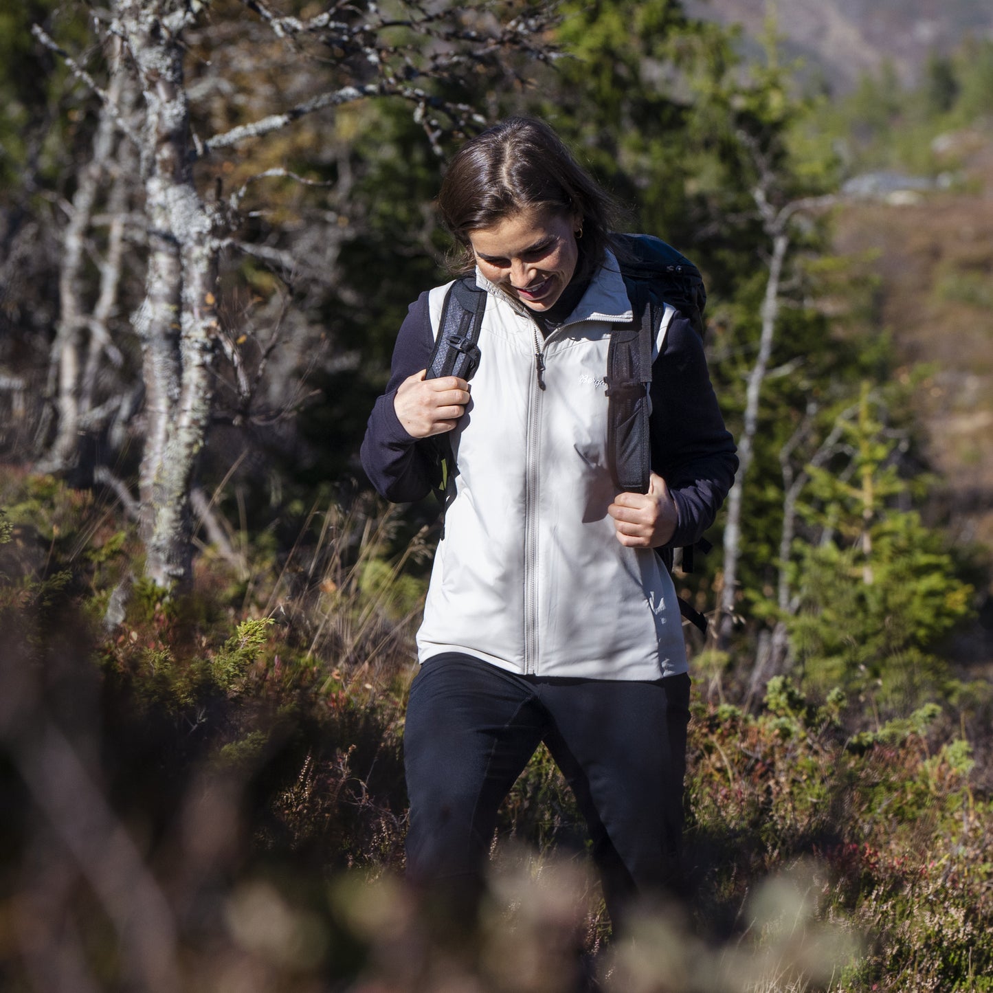Bergans Holo Insulated Vest Women Coastal Sand