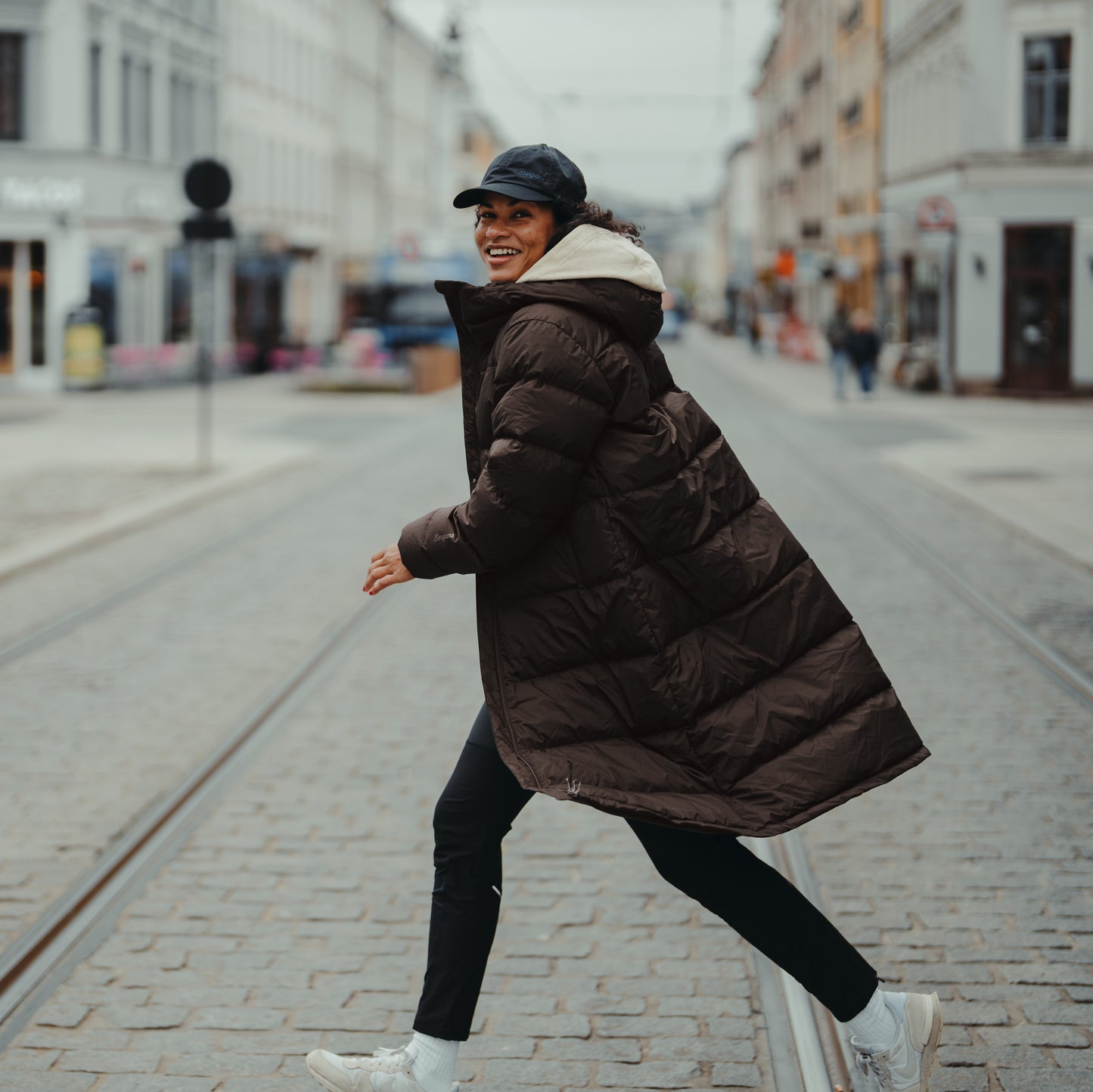 Bergans Urban Down Long Coat Women Dark Chocolate