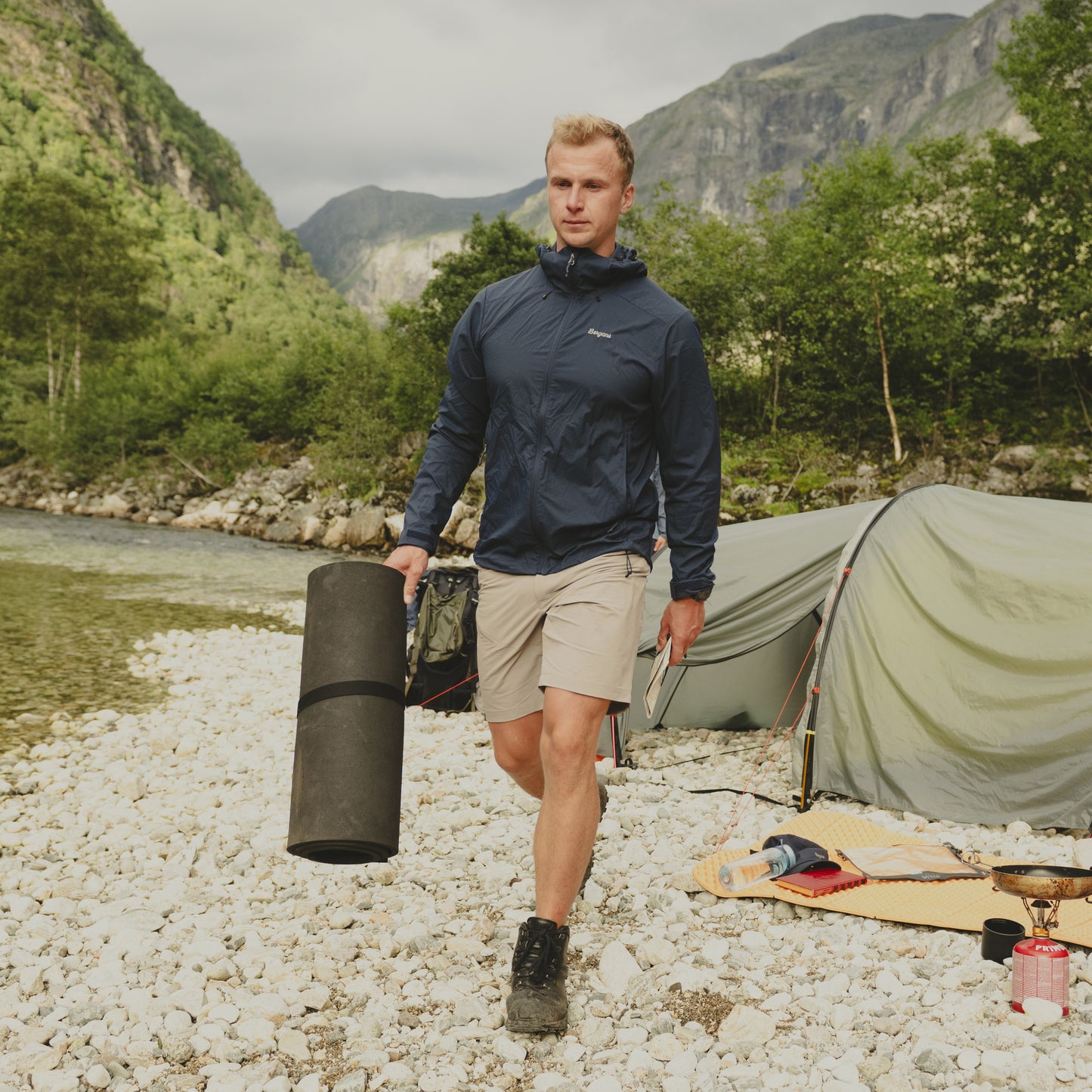 Bergans Rabot Windbreaker Jacket Men Navy Blue
