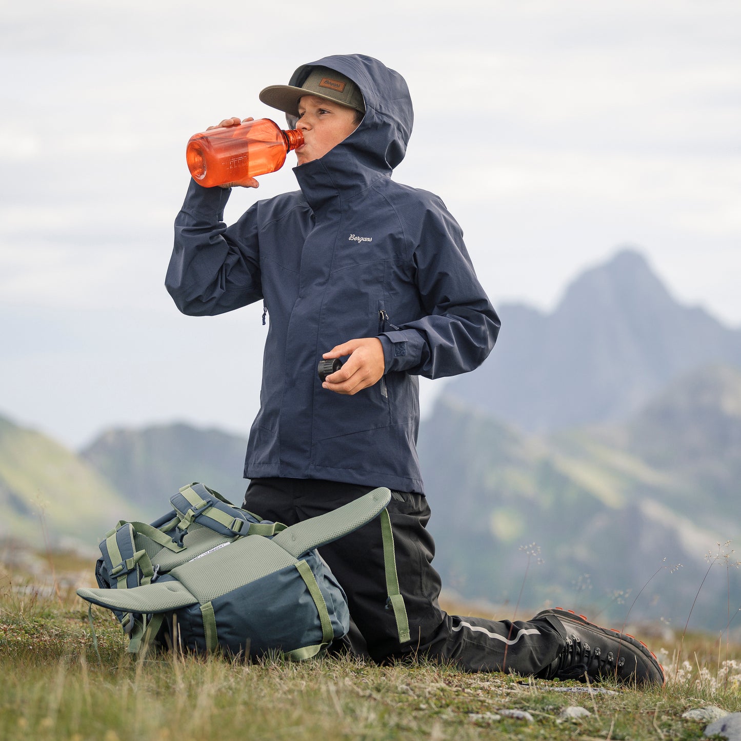 Bergans Junior 3L Shell Jacket Navy Blue