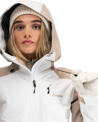 Bergans Oppdal Insulated Shell Jacket Dam Arctic White/Sandstone